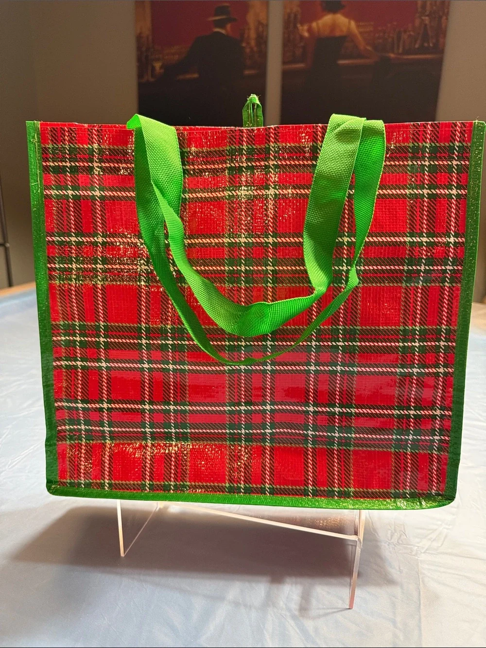 5 Festive Red Holiday Gift Bag Set with Plaid & Cocoa Designs